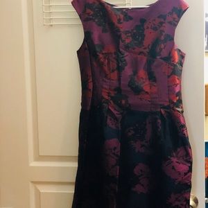 Vince Camuto floral dress cap sleeves & pockets